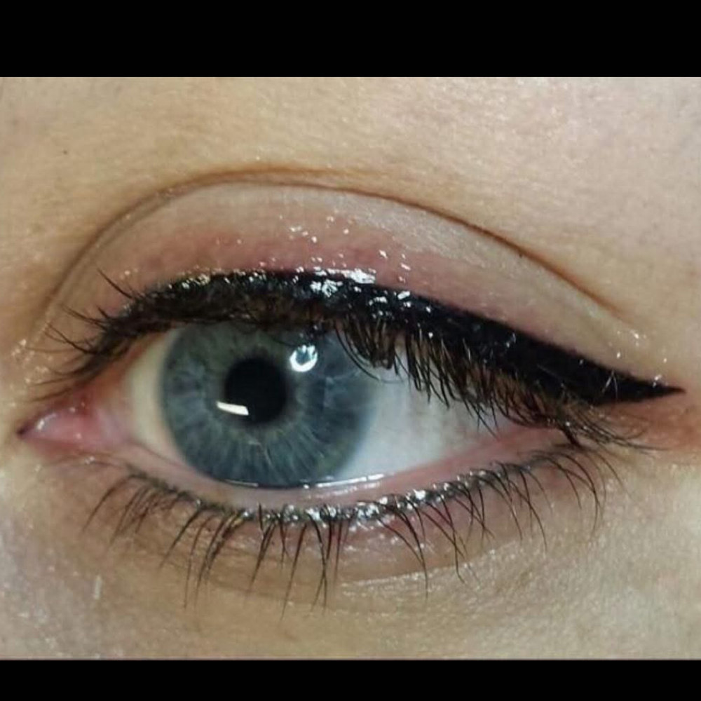 Top Eyeliner only with wing at Miss Priss Brows & Beauty in Corinth, MS