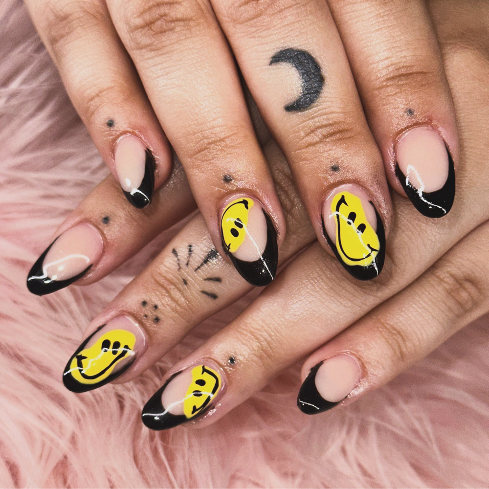 Moderate Nail Art