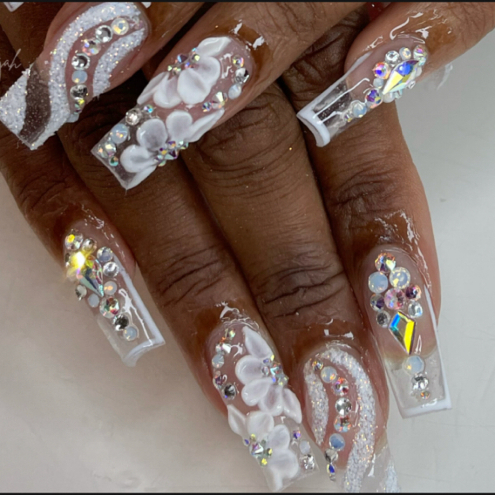 Tier 4 Medium Freestyle Full Set at Queen’z & King’z Barber Salon in Murrieta, CA