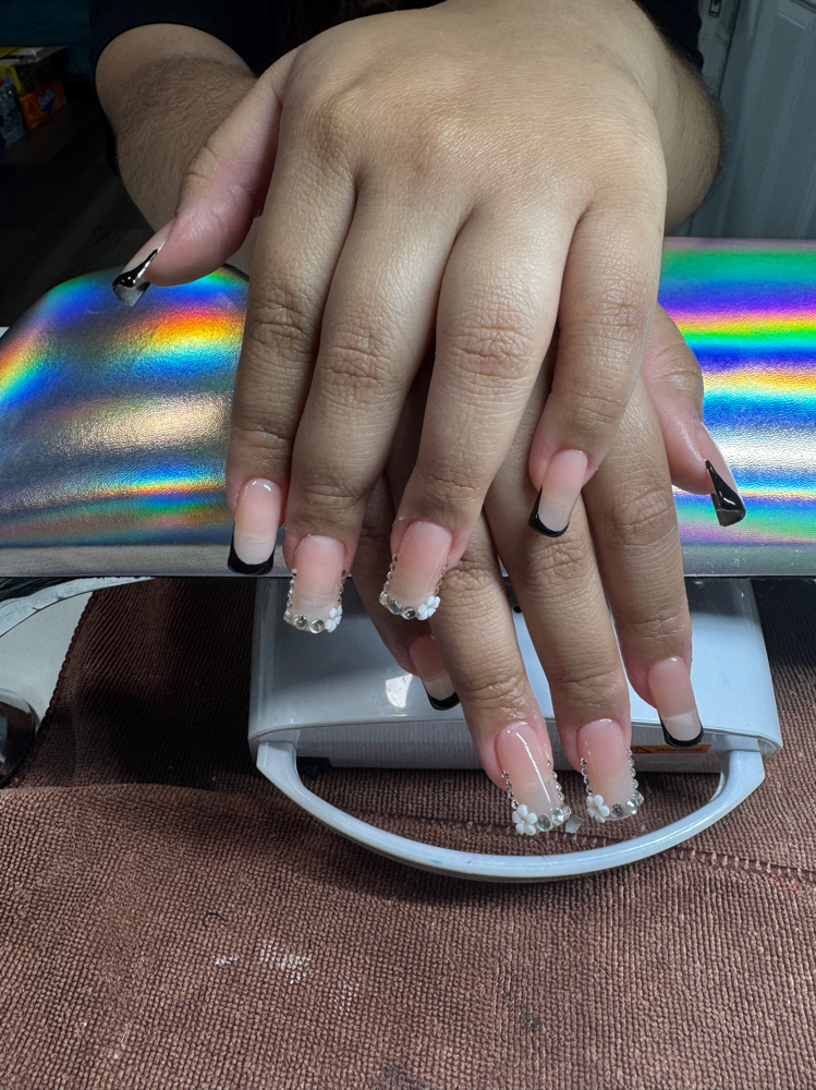 Apres Nails at Bianca’s Beauty Salon in Miami Gardens, FL