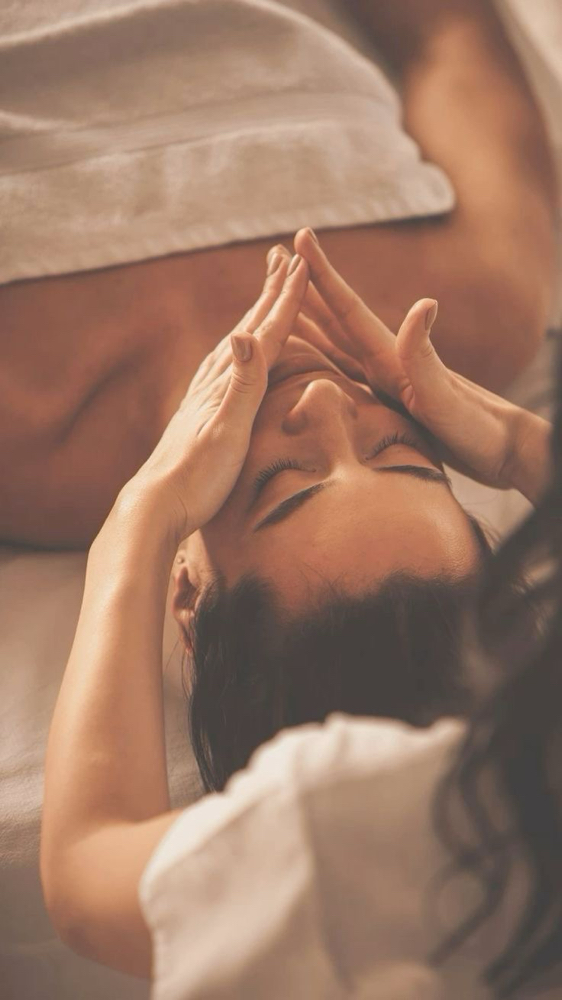 Natural Glow 60 Minute Facial