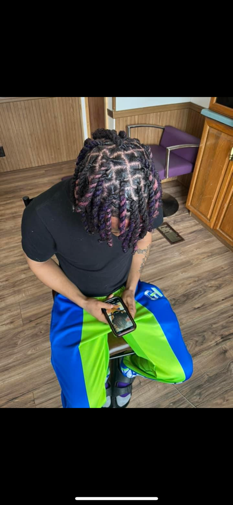 Retwsit & Dye