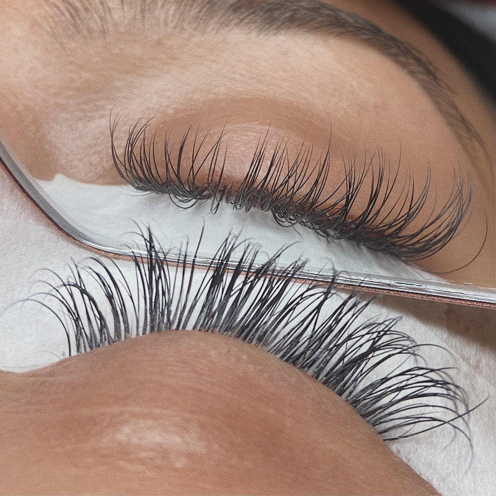 𝐵𝒶𝓈𝒾𝒸 𝑀𝒶𝒾𝓃𝓉𝑒𝓃𝒶𝓃𝒸𝑒 at The Lash Broad in Beaumont, TX