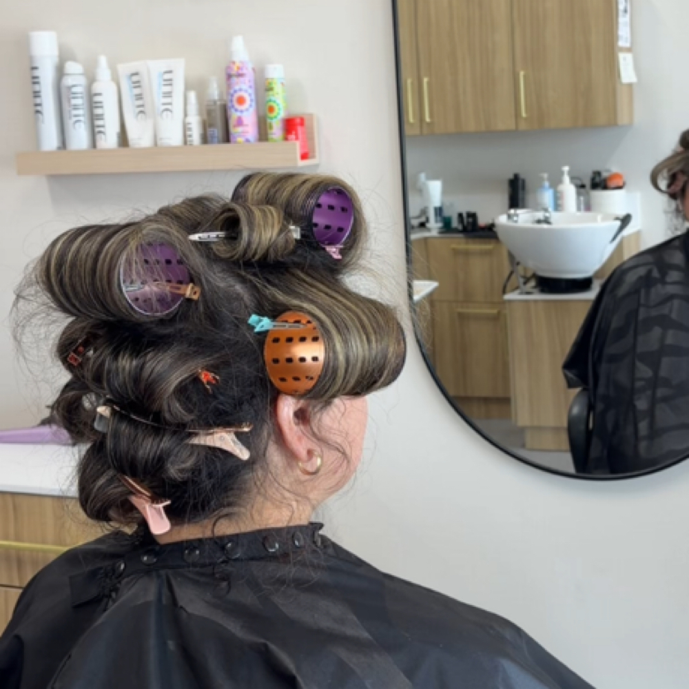 JA - Bouncy Blowout at Jamie & Nautica Hair Co. in New Braunfels, TX