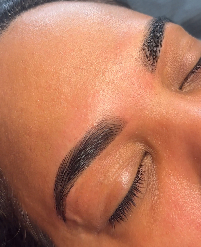 Eyebrows Waxing And Tinting Hybrid