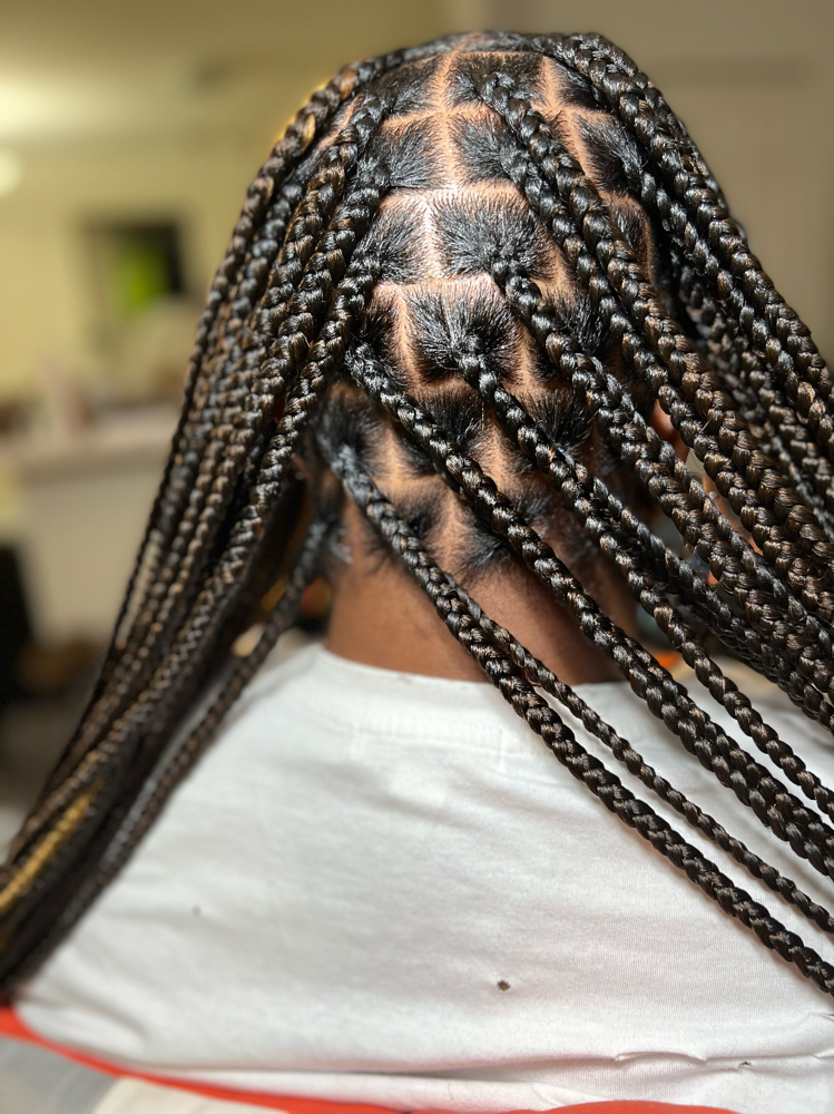 Medium Knotless