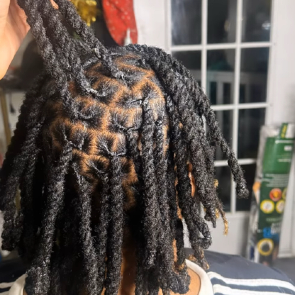 Loc Retwist & Style at Legendary Stylez in Charleston, SC
