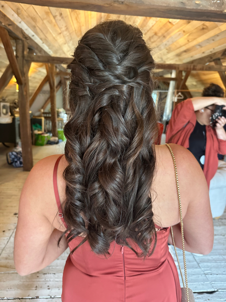 Junior Bridesmaid Hairstyle