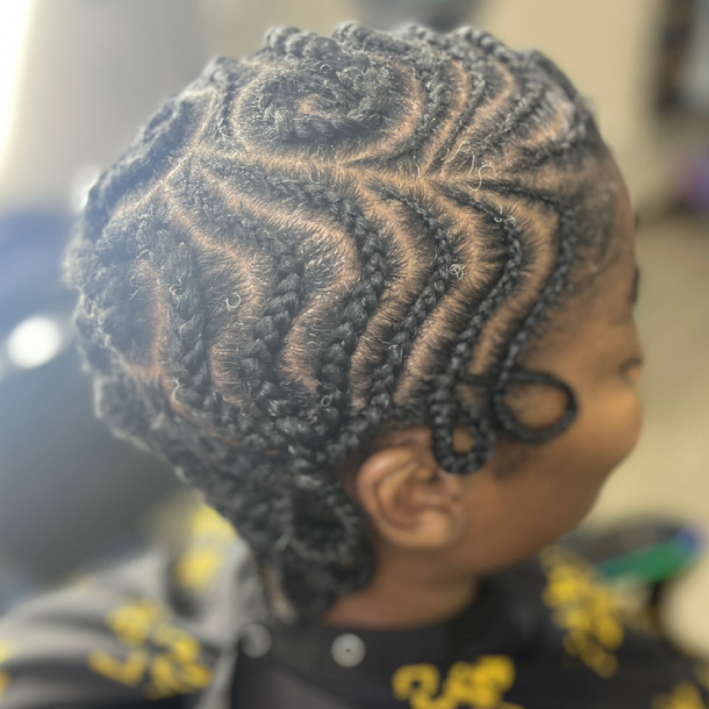 Luxe Natural Hair Styling at The Thairapy Suite A Natural Hair Care & Loc Maintenance Salon Suite in Henderson, NV