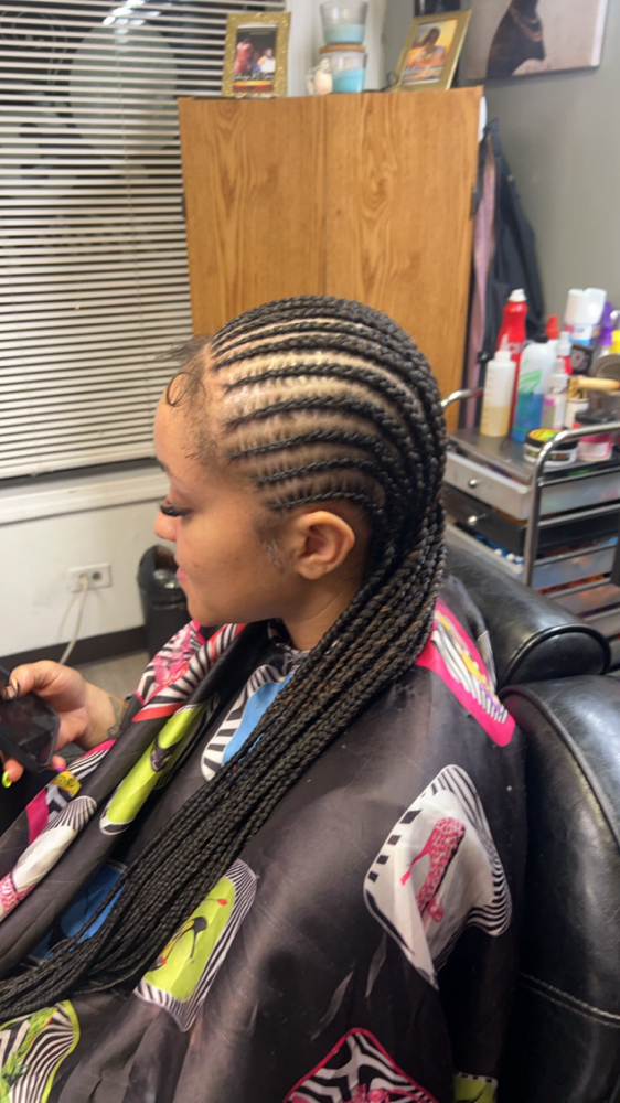 Feed In Braid Style( Up To 6 Braids