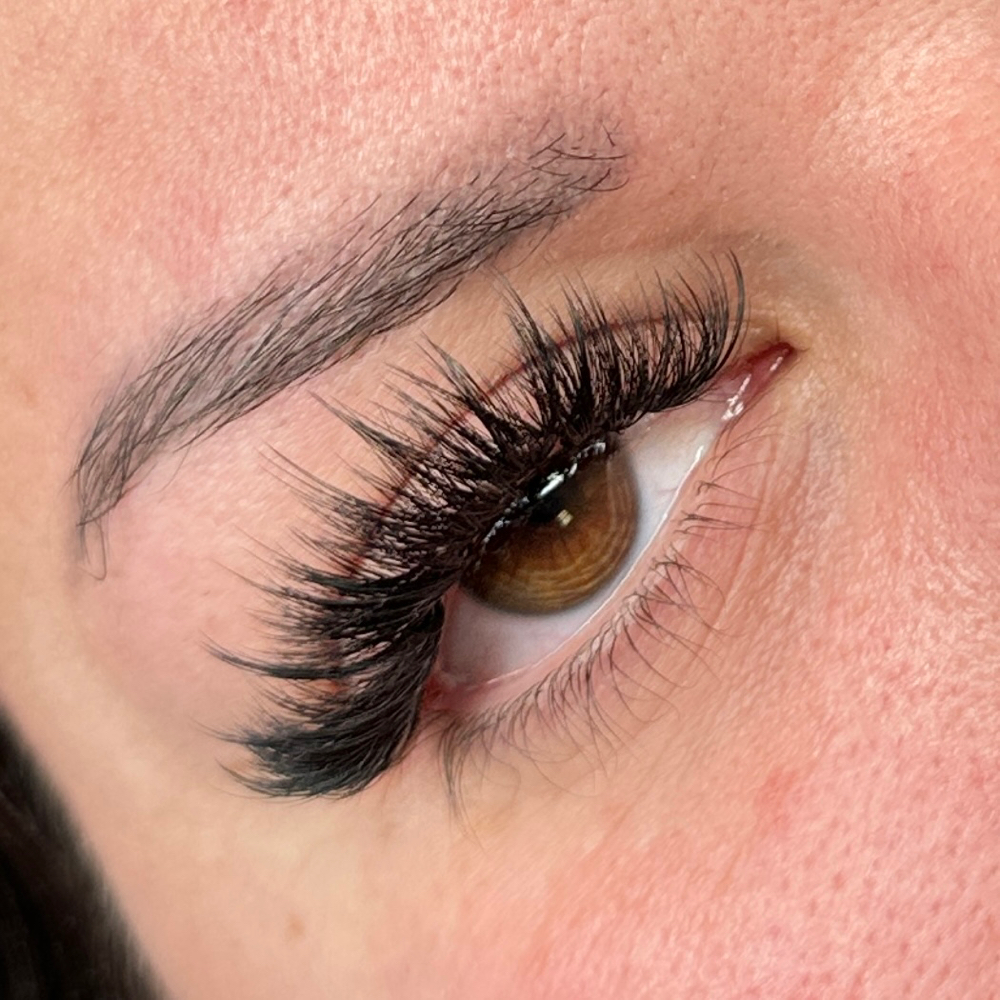 Wispy Lash at Glamour Nails & Spa in Harker Heights, TX