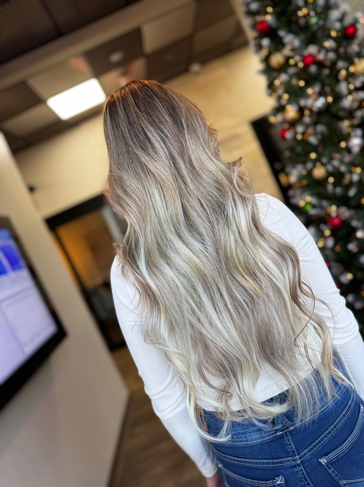 FULL FOIL BLONDING SERVICE
