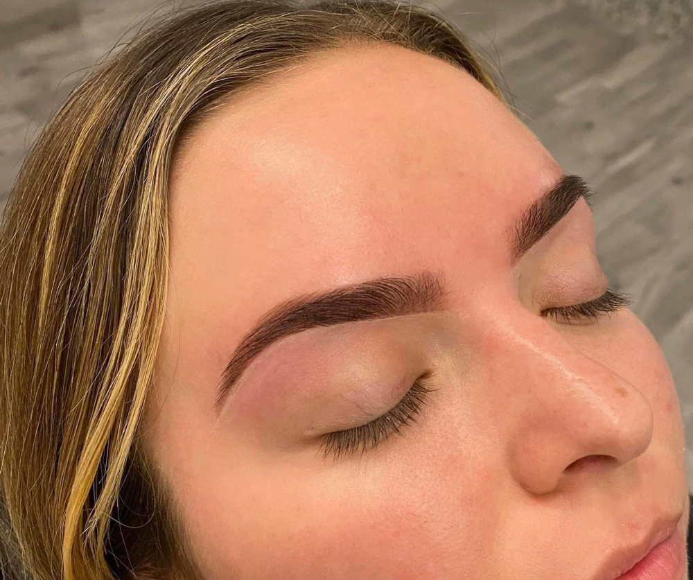 Brow Thread & Tint