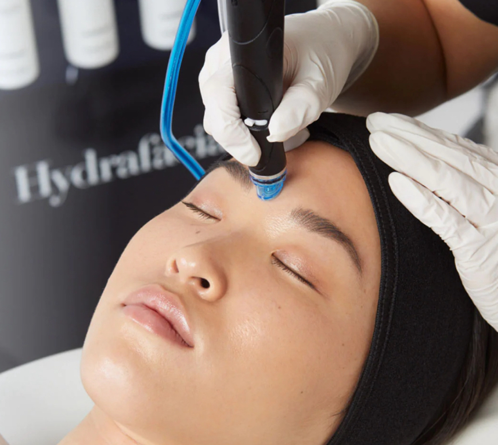 HydraFacial Brightening Deluxe