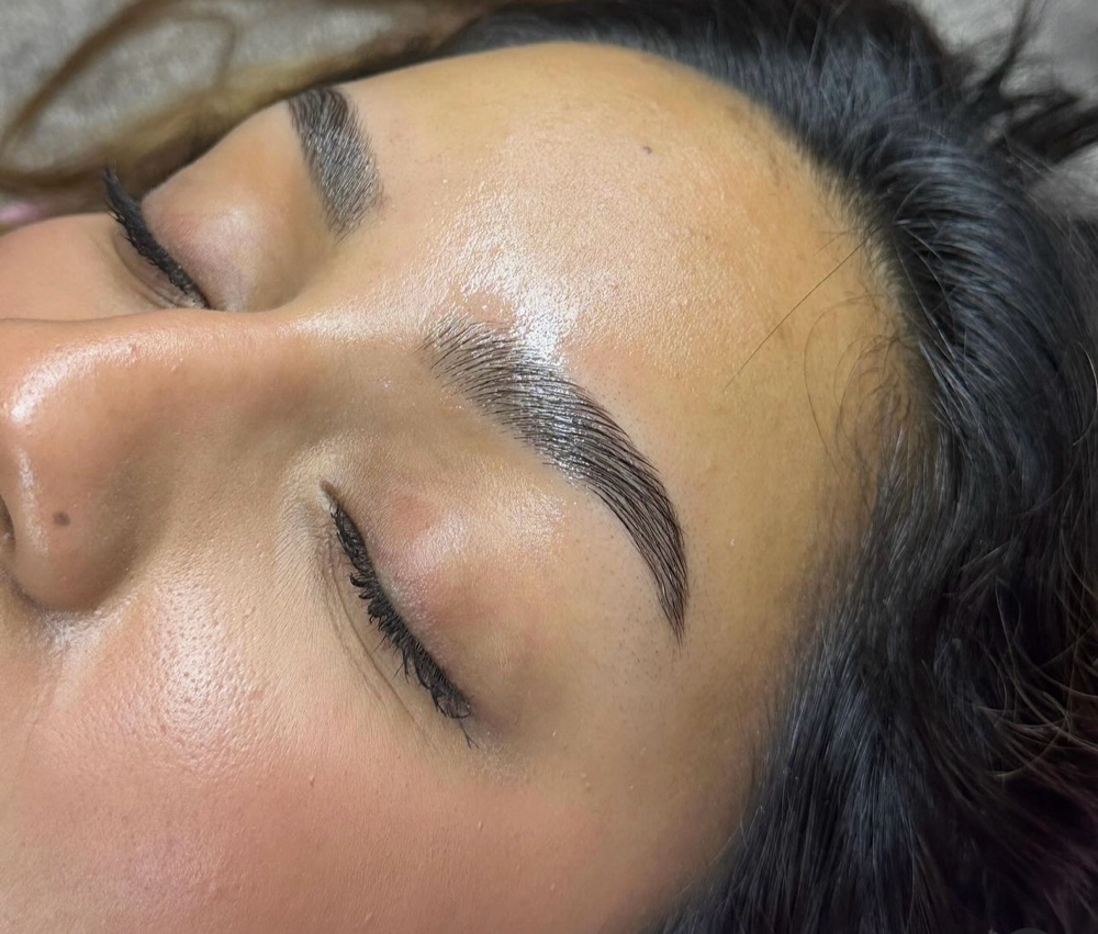 brow lamination + tint