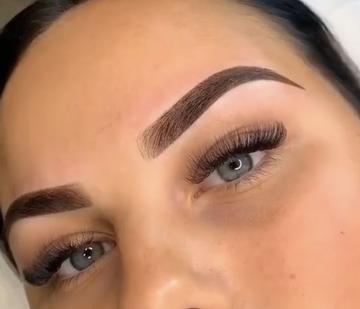 Hybrid Birthday Brows