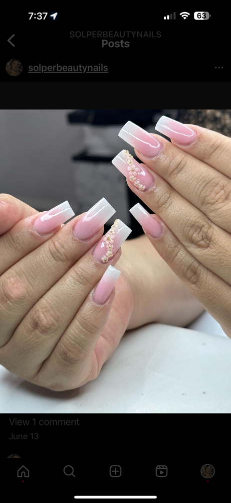 Acrylic Nails Medium