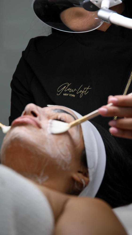 Deep Pore Cleansing Facial