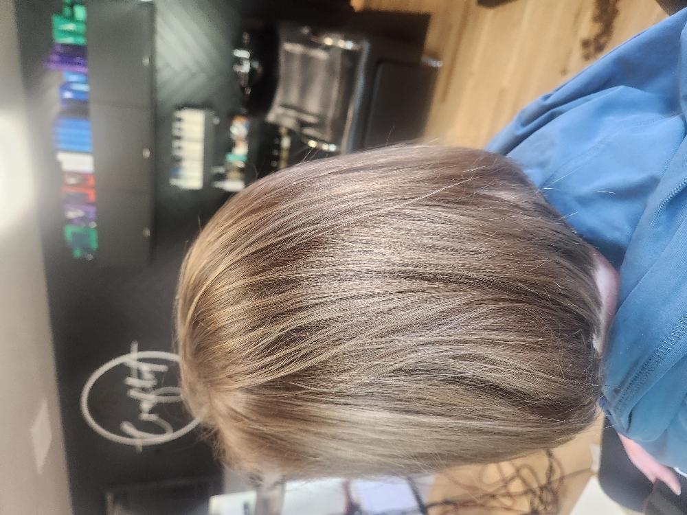 Root Touch Up And Foil at Stacey Jaennette in Eugene, OR