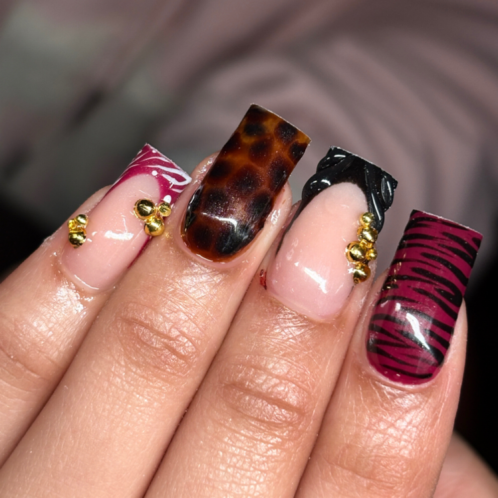 Medium Acrylic Nails at saltunails in Naugatuck, CT
