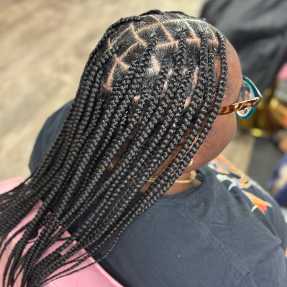 Large Knotless at Dee Did’em in Kinston, NC