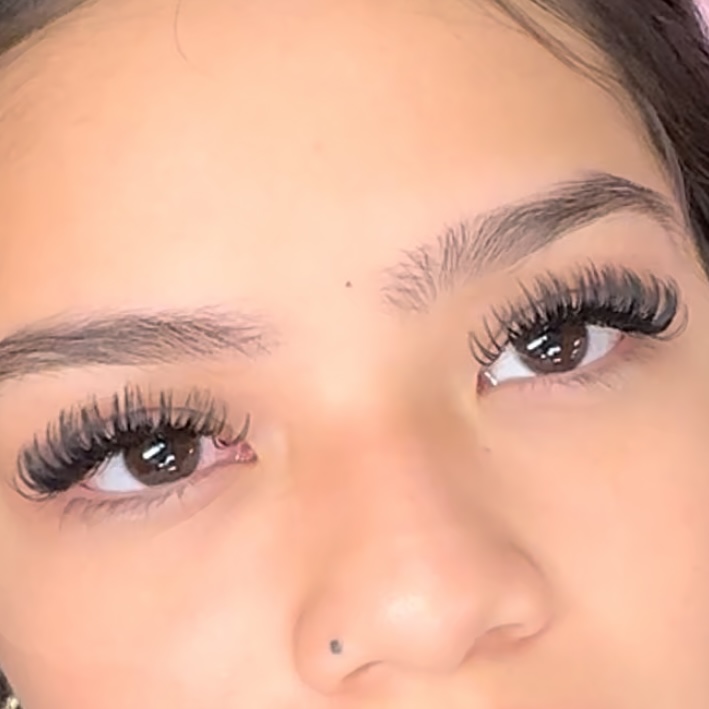 WET FULL SET at Lovely Lashes in Bloomington, IL