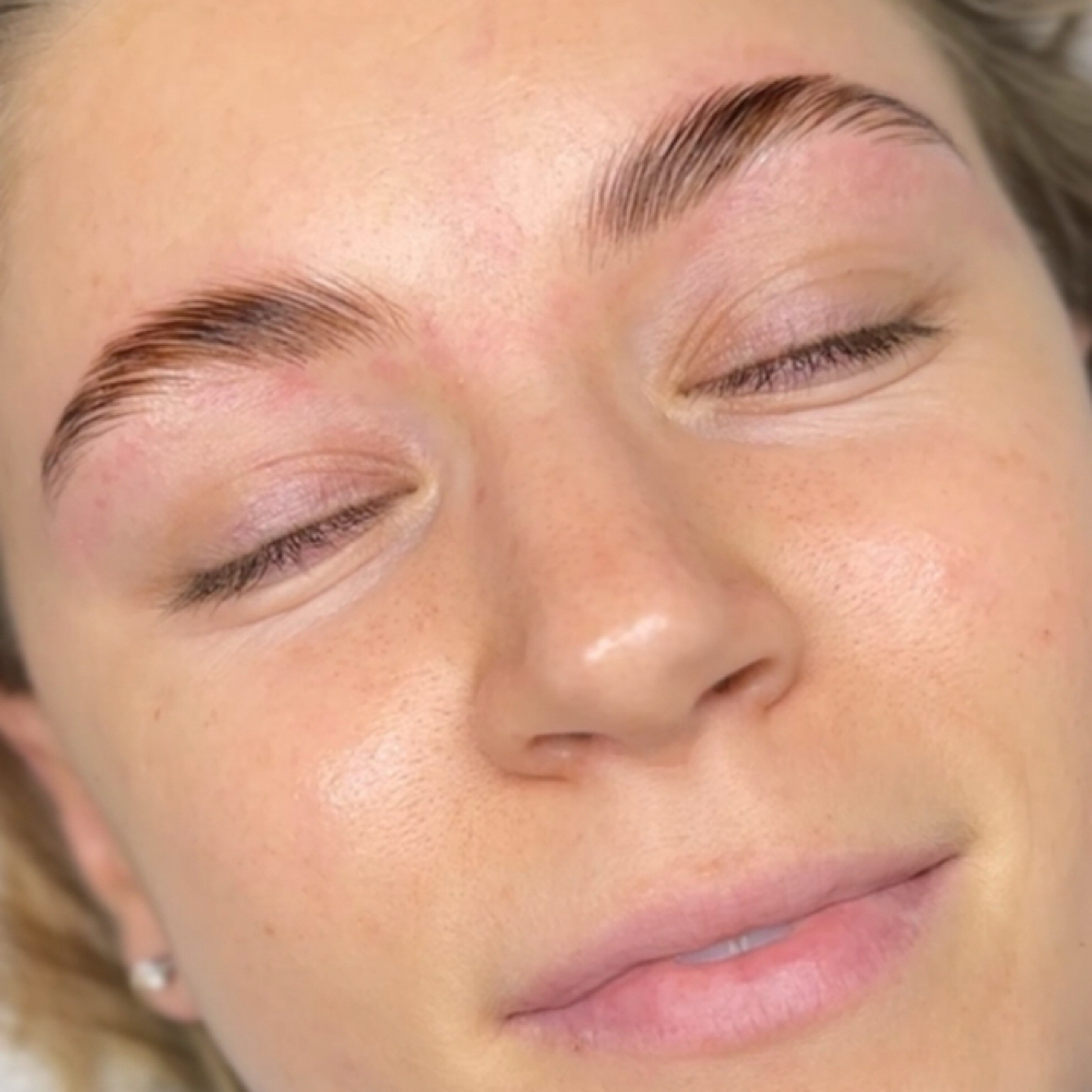 BASIC BROW SCULPT at HAUSOFKOMPLEXIONSNYC in New York, NY