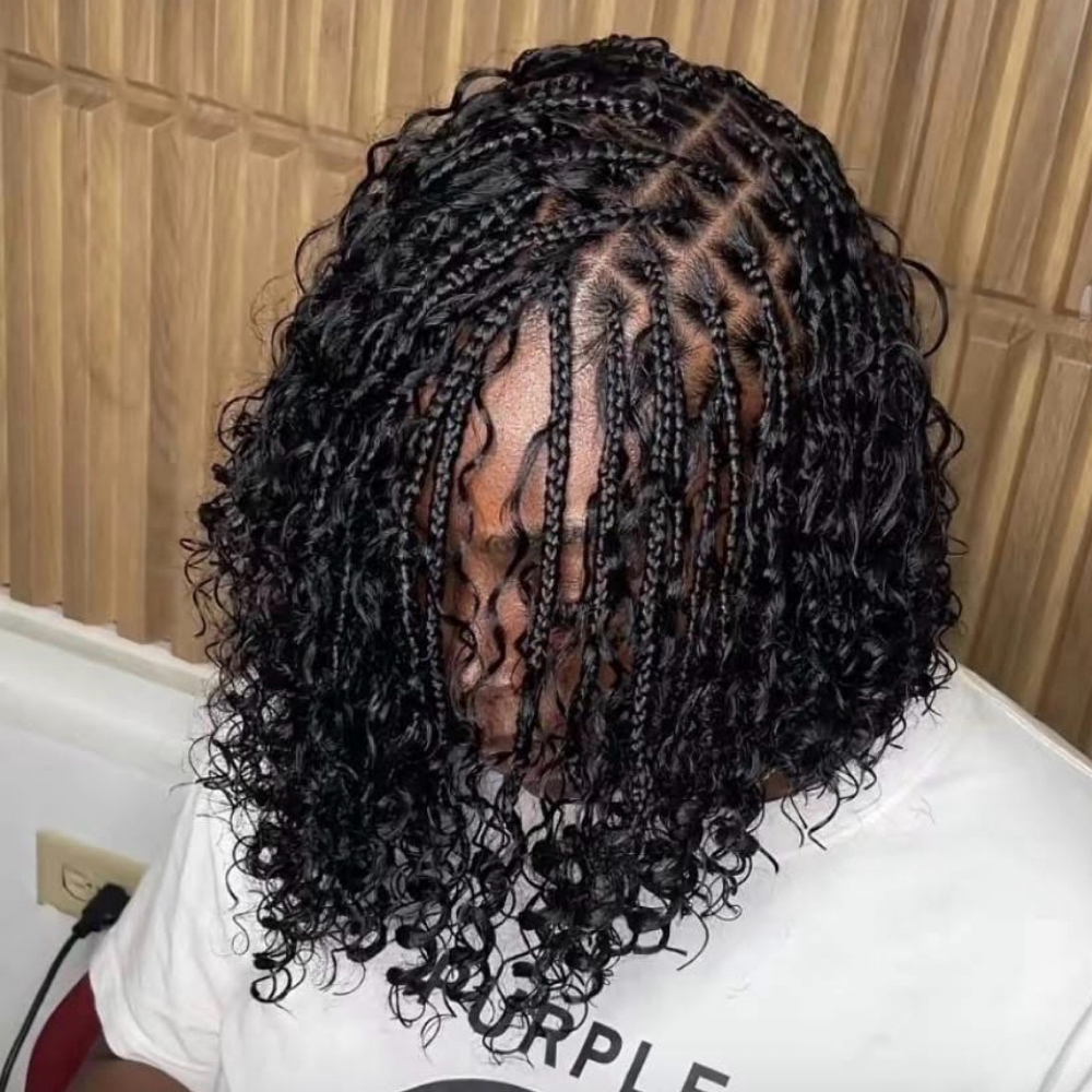 Short Bohoo Braid at Afrokreyol braiding salon in Plantation, FL