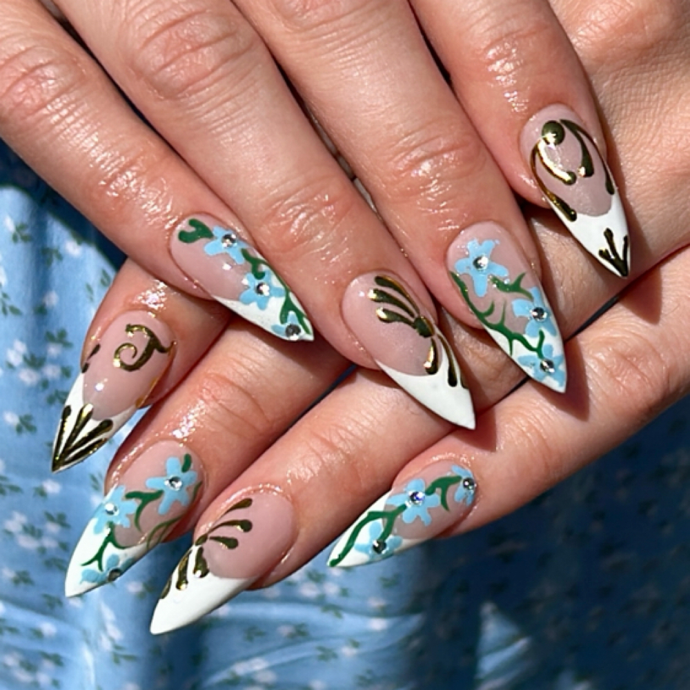 Artist Freestyle at Nailz by Dolliver in Portland, OR