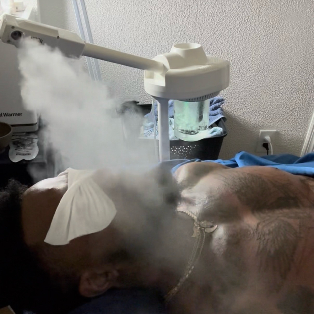 Men’s Clarifying Facial at Blue Beauty Bar in Pittsburgh, PA