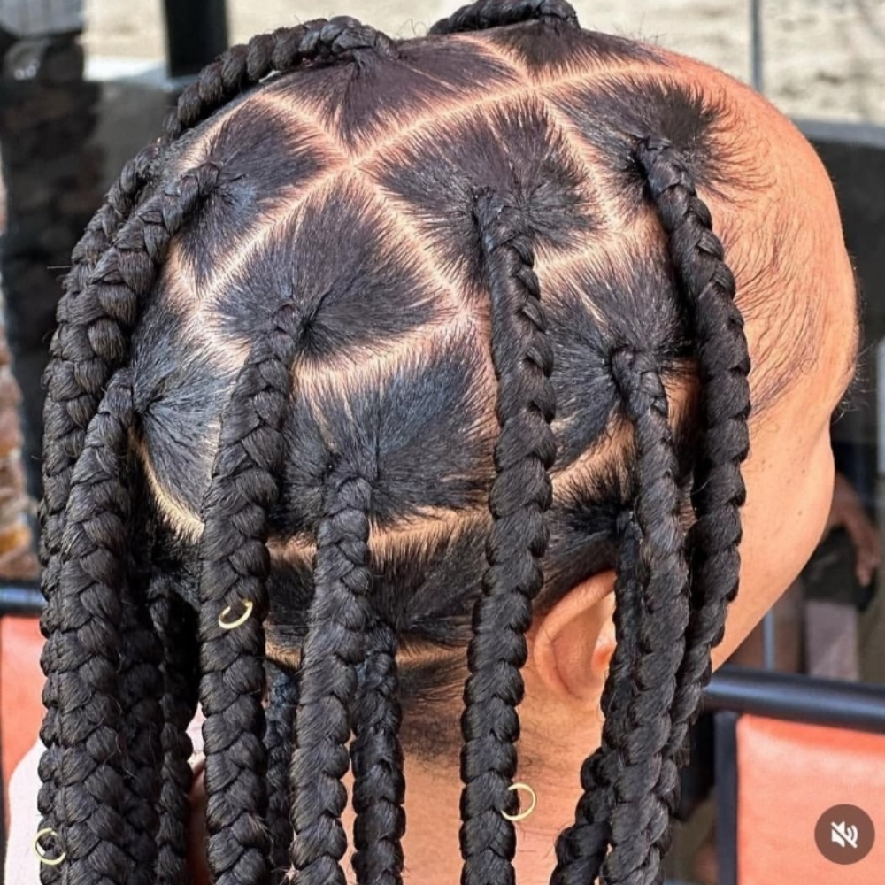 Jumbo Knotless Braids at GGS braiding beauty salon in Framingham, MA