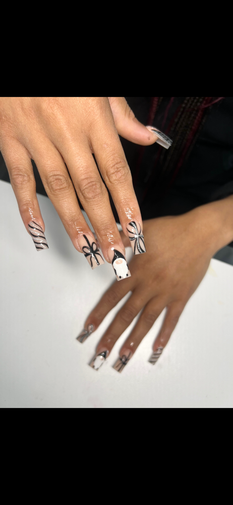 Freestyle Nail Art + Charms