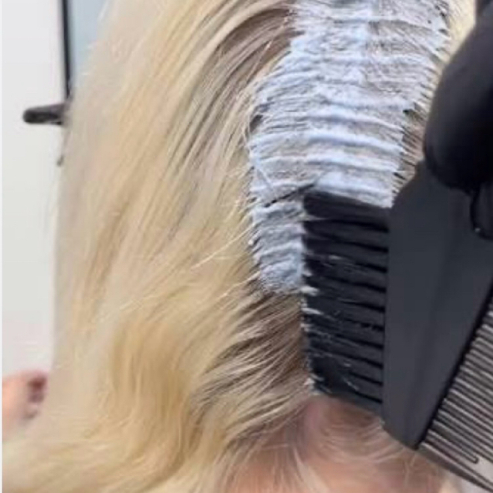 🩵Bleach and tone at 121 Studio in Marshall, IL