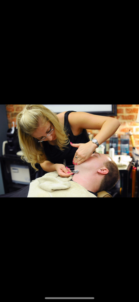 Straight Razor Face Shave