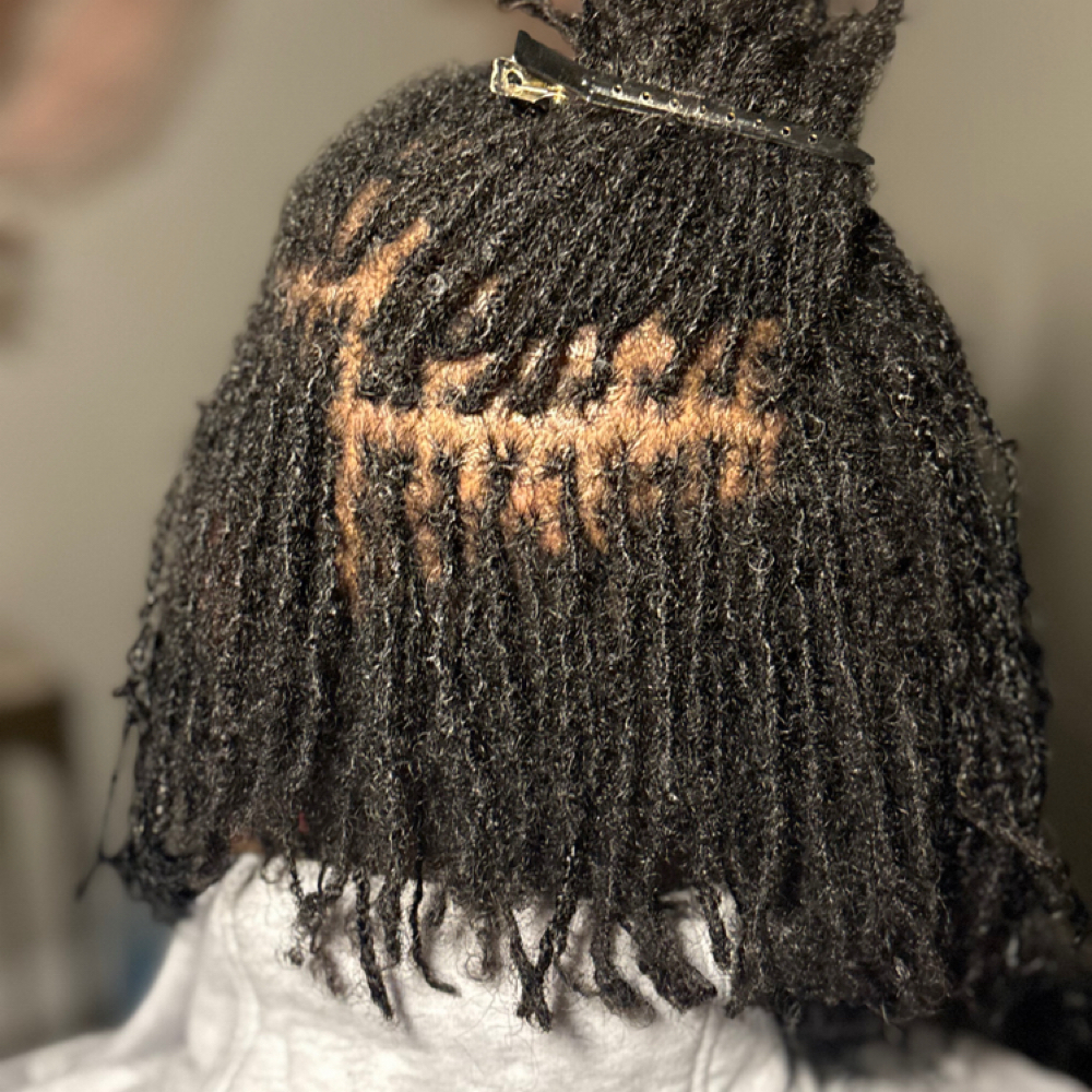 Sisterloc Retie 4 Weeks -Ear Length at 𝐀𝐧𝐨𝐢𝐧𝐭𝐞𝐝 𝐋𝐨𝐜𝐬™ 𝐓𝐫𝐢𝐜𝐡𝐨𝐥𝐨𝐠𝐲 𝐒𝐭𝐮𝐝𝐢𝐨𝐬 in Chicago, IL