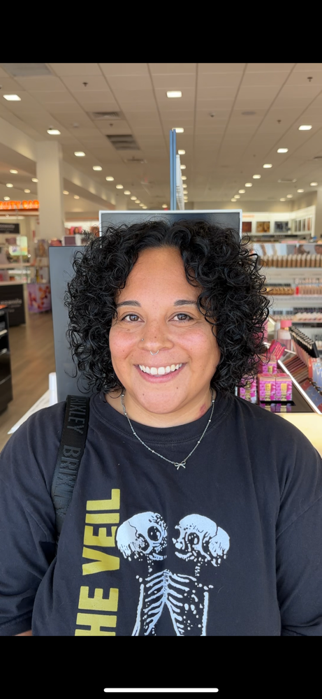 Curl Cut at MultiDimensionalMel in Las Vegas, NV