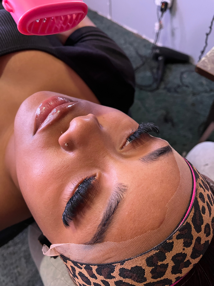 Eyelash Clusters