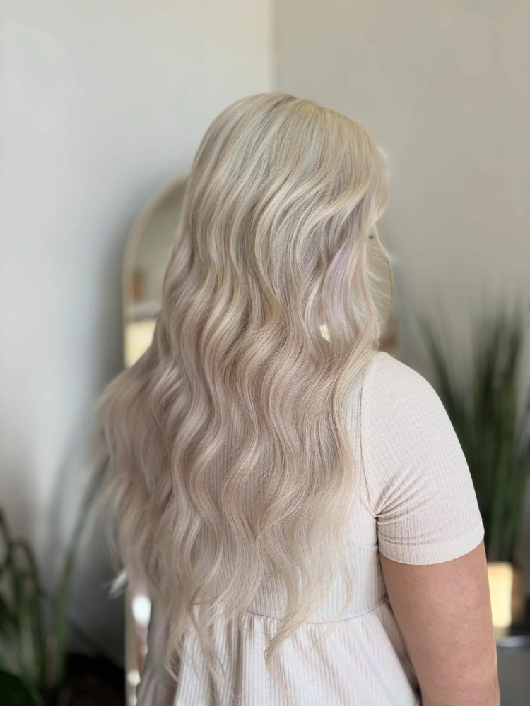Platinum Blonde Root Retouch