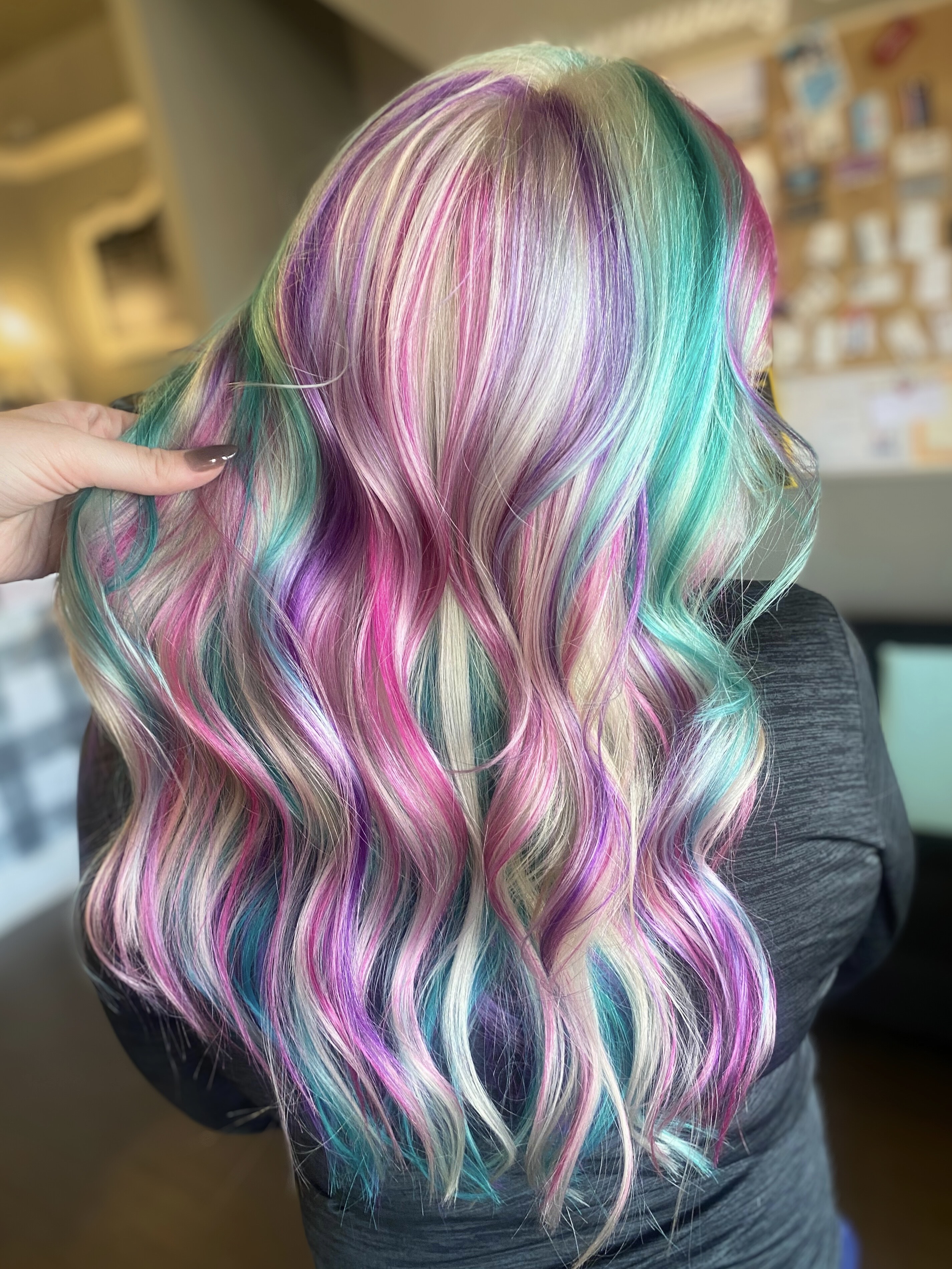 Vivid Color Consult