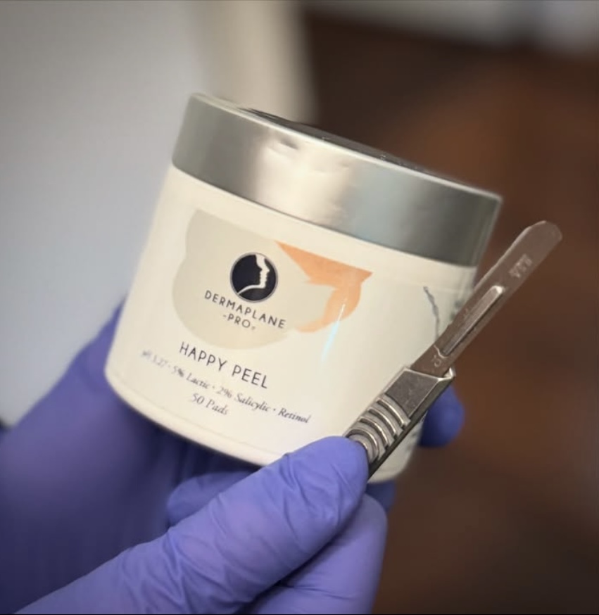 Happy Peel + Dermaplaning
