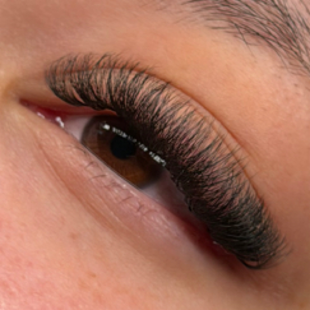 Full Hybrid Set at The Lash Bar Studio in Elkhart, IN