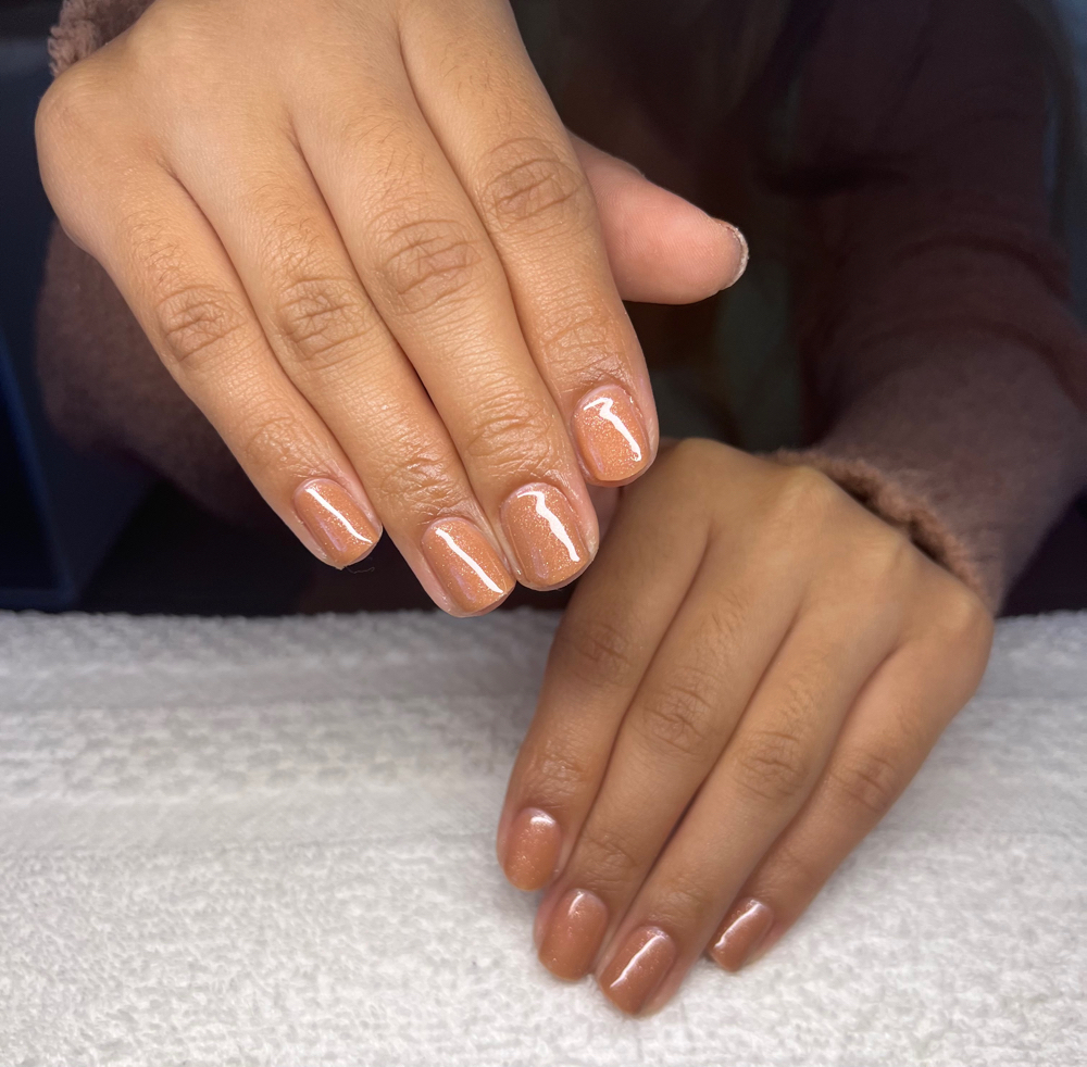 Gel manicure
