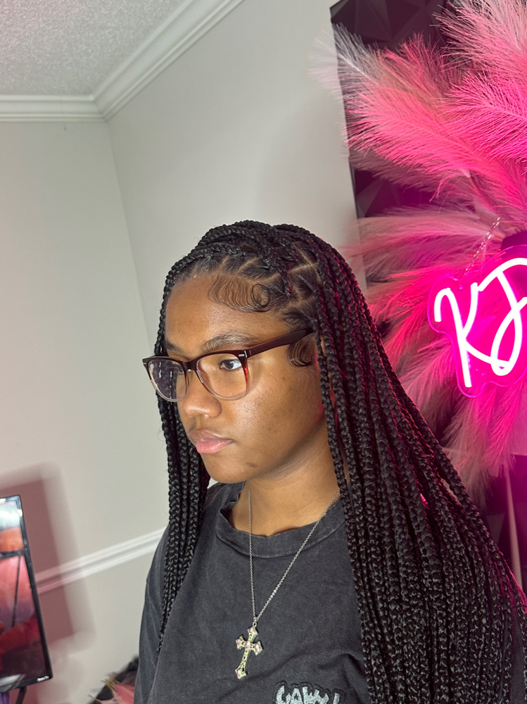 Medium Knotless
