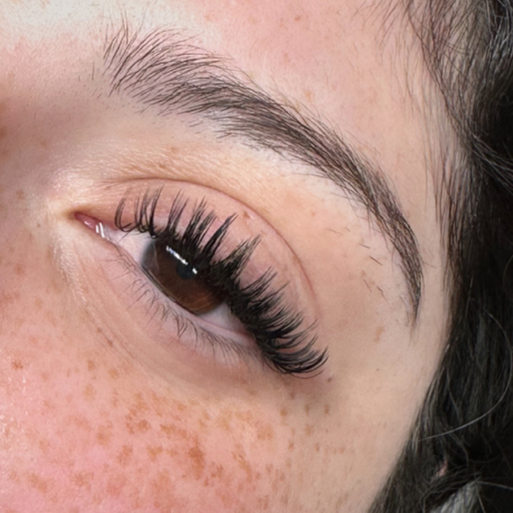 Wet set at DesireLuxe Lashes in Fort Washington, MD