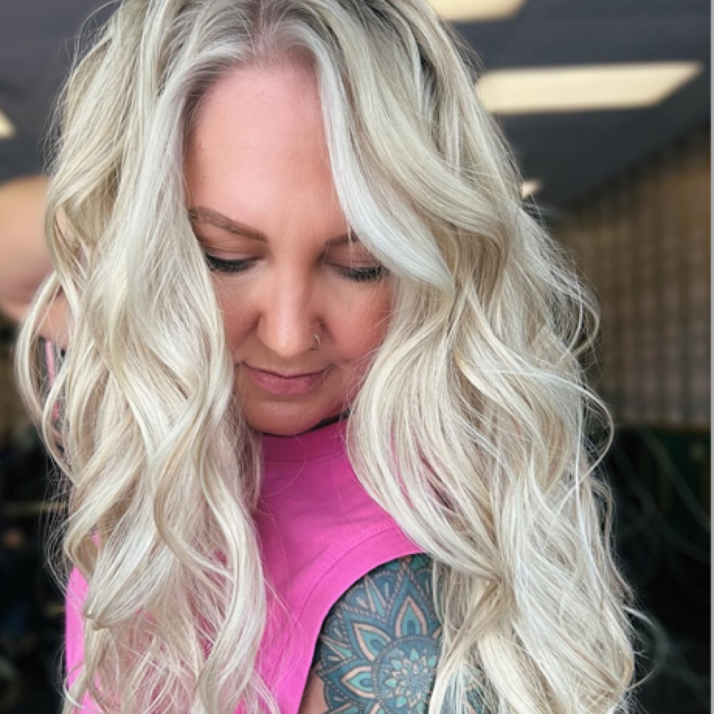 Melted Accent Foil Package at Chelsea’s Chair in Tampa, FL