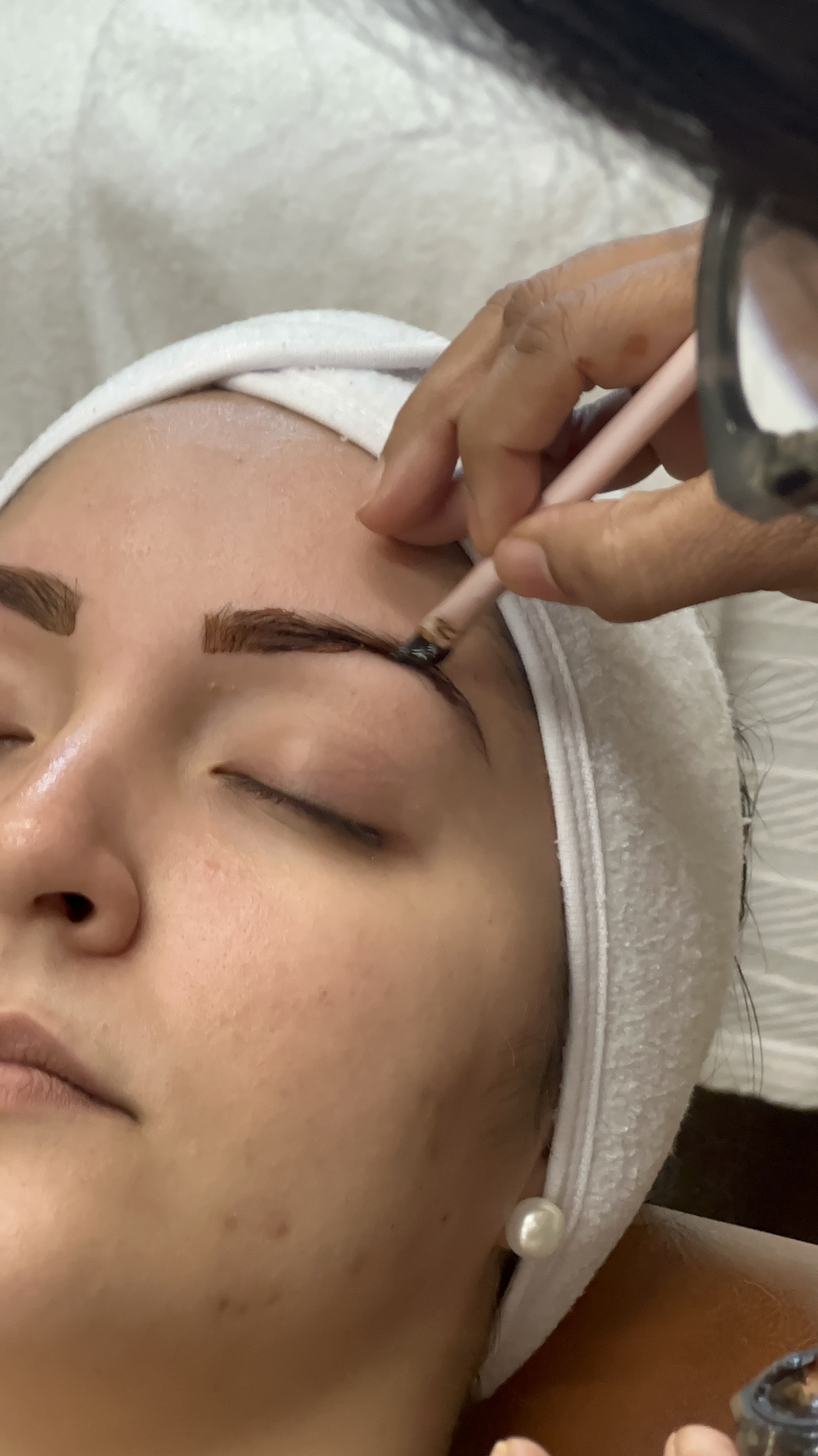 Eyebrow Tinting