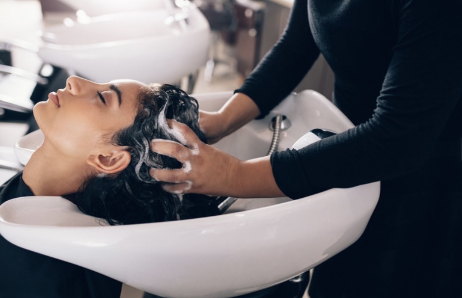 Shampoo & Blowdry Style