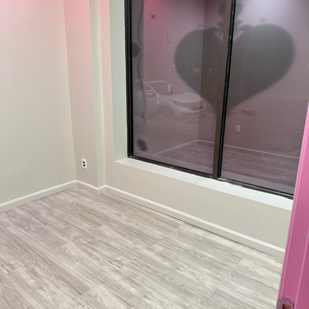 Daily Salon Suite Rental at Studio Pink Hair Lounge in Merrick, NY