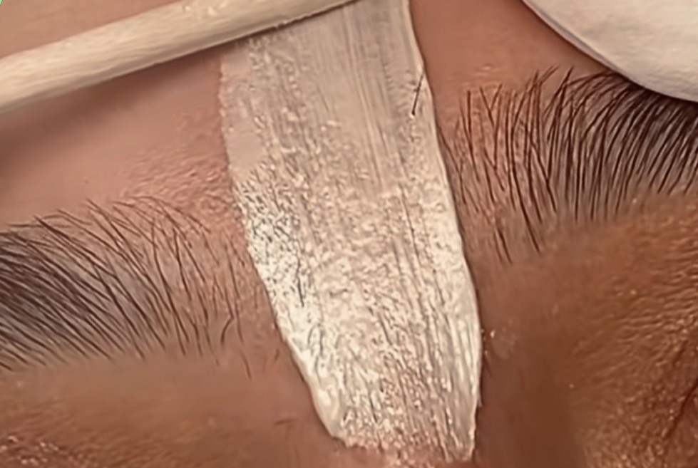 Full Leg Wax at Lott’s of Beauty in Monterey, CA