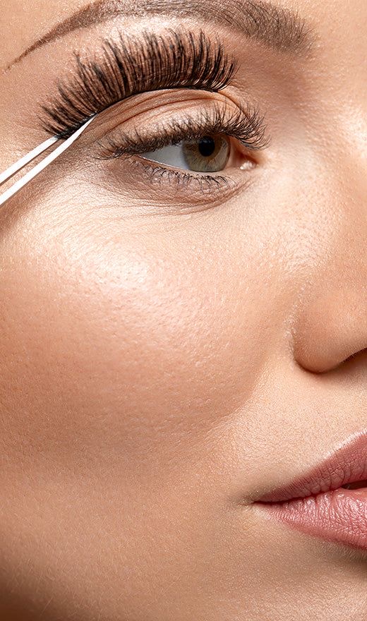 Strip Lash Application '